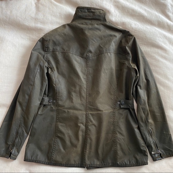 Barbour Women’s Waxed Cotton Utility Jacket - Picture 6 of 15